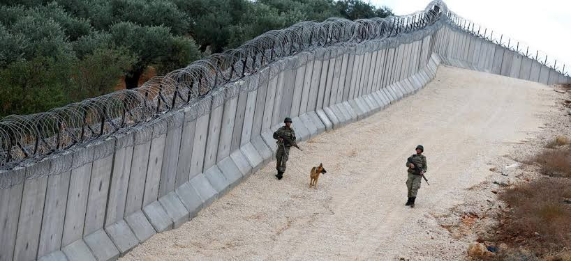 منظمة حقوقية تدين اعتداء حرس ا...