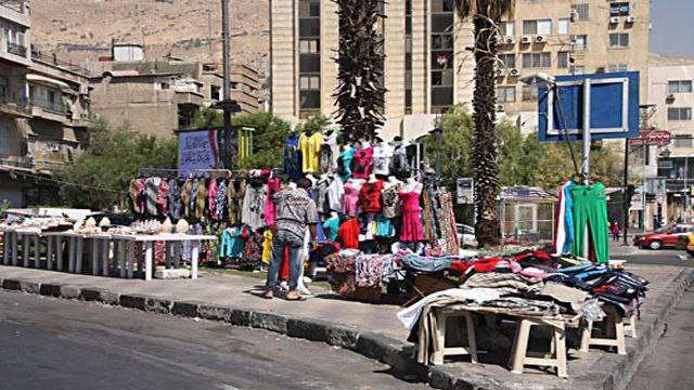 بعد قطع أرزاقهم.. محافظة دمشق...