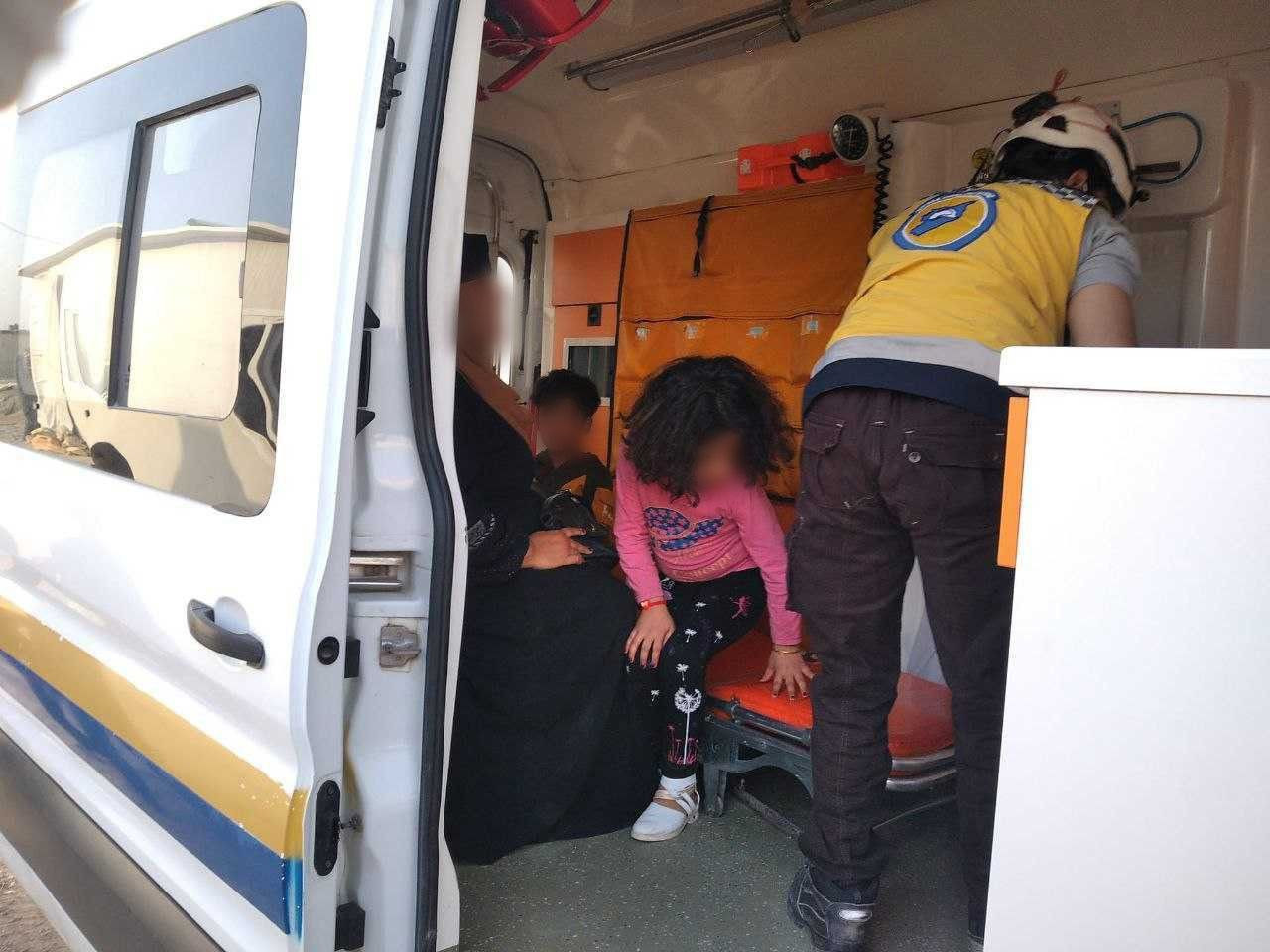 إصابة عائلة بتسمم غذائي في مخي...