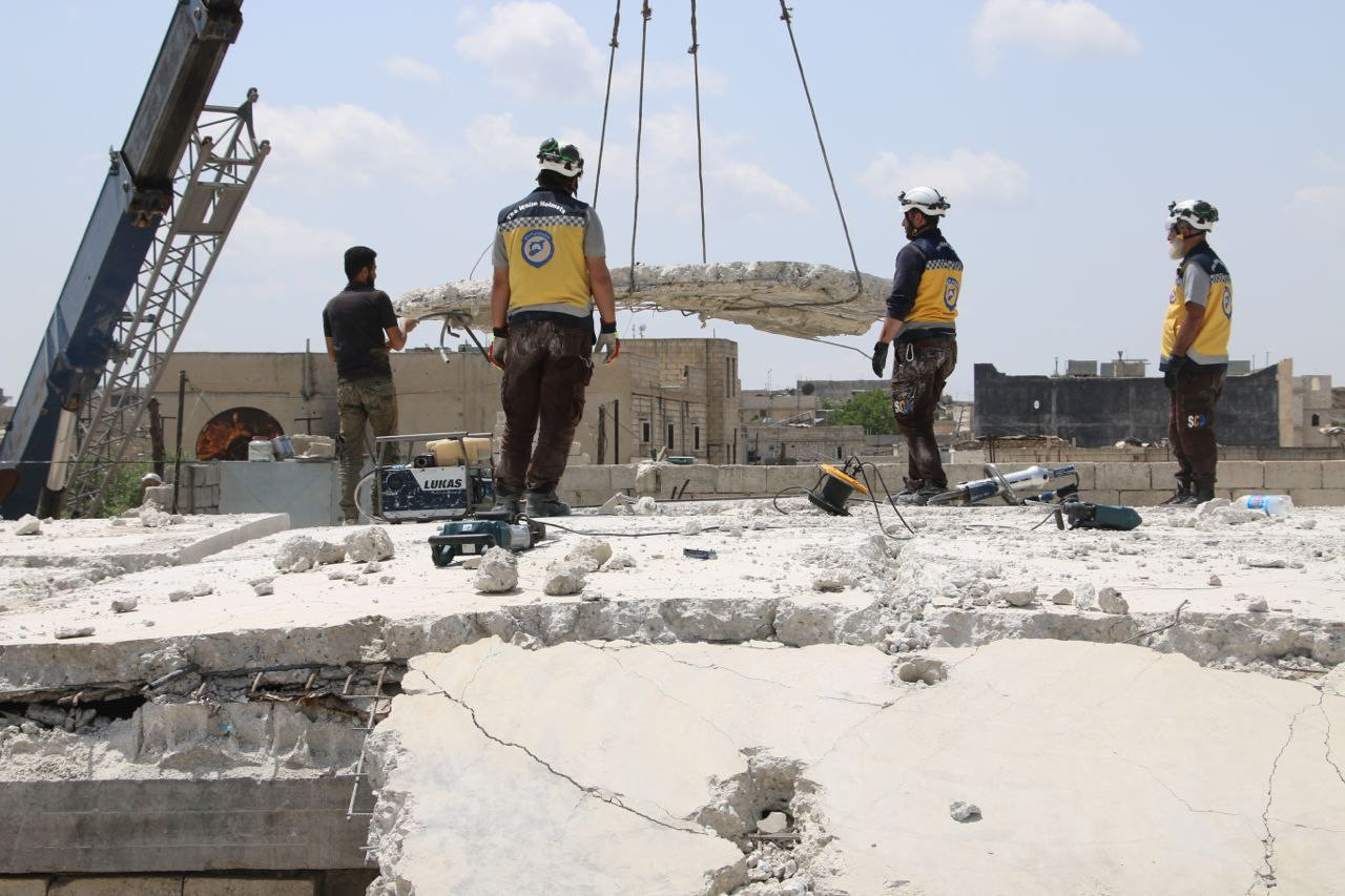 الدفاع المدني: نعمل إلى اليوم...