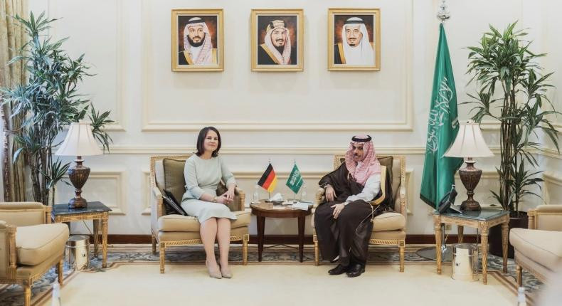 ألمانيا تحذر العرب من التطبيع...