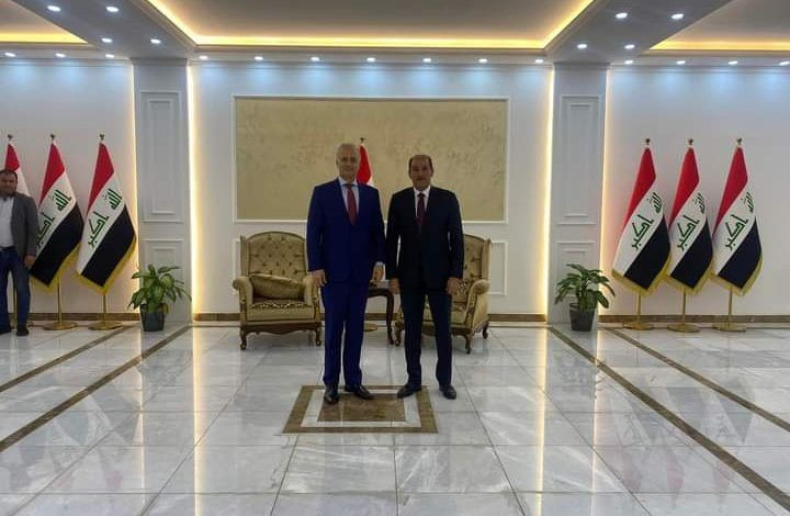 "وزير نقل النظام" يهرول إلى ال...