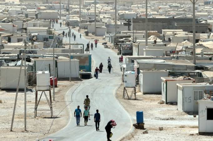 ارتفاع نسبة الديون بين صفوف ال...