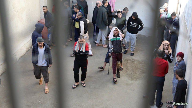 فرار  سجناء للتنــظيم  من سجن...