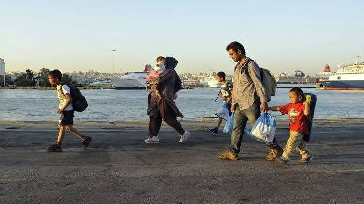 قبرص تنقذ 45 لاجئا سوريا 