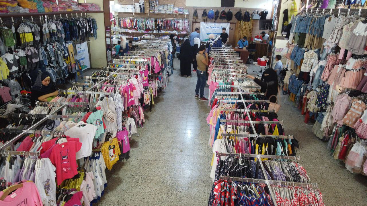 أسواق إدلب للفرجة بسبب الغلاء...