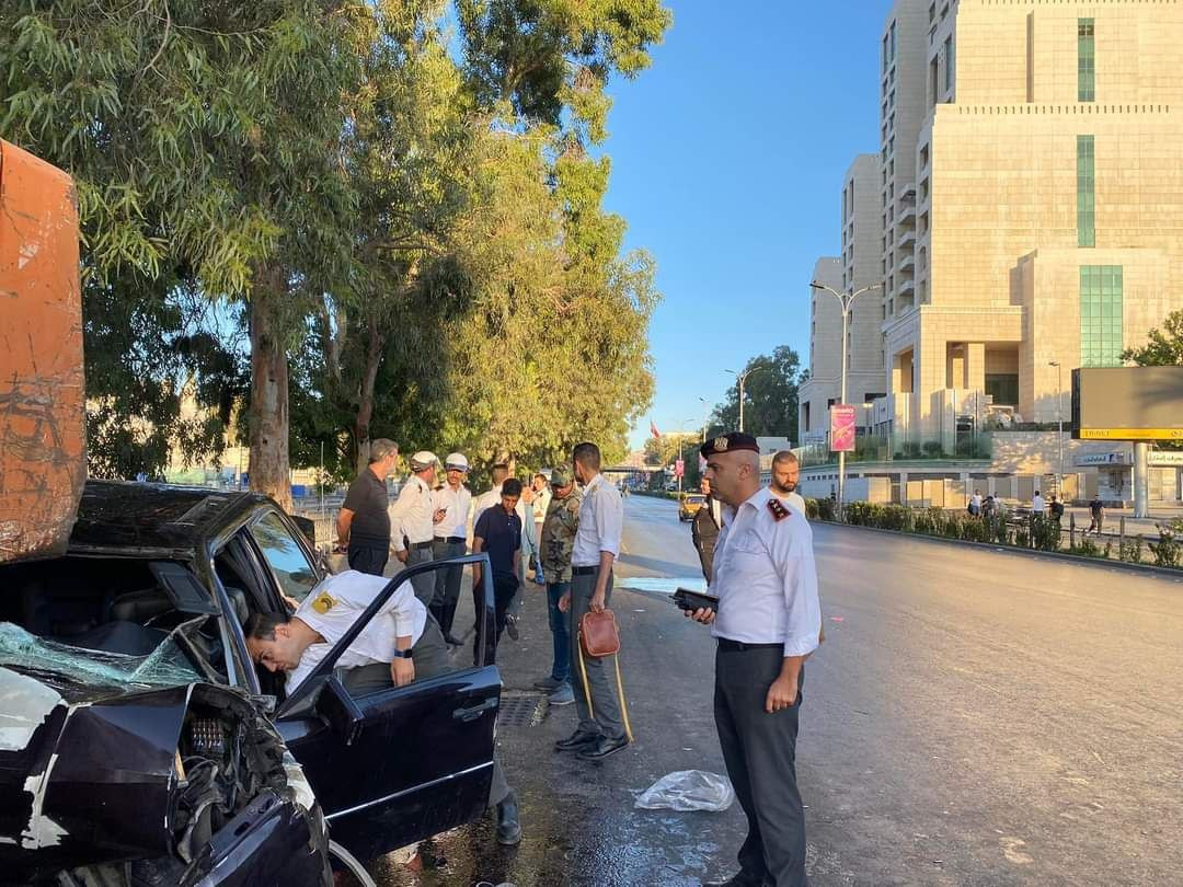 حادث سير يودي بحياة شخصين وسط...