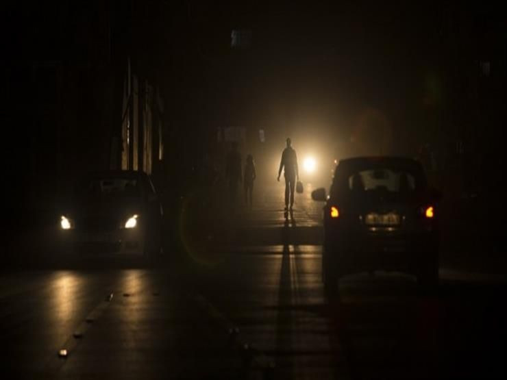 وزارة الكهرباء تبرر سبب انقطاع...