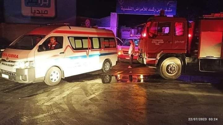 وفاة شخص وإصابة العشرات بحريق...