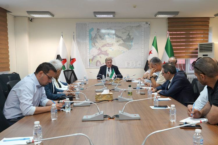 الائتلاف الوطني يزعم أن تركيا...