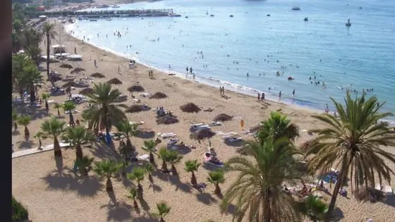 صحيفة تابعة للنظام: شم الهوا ب...