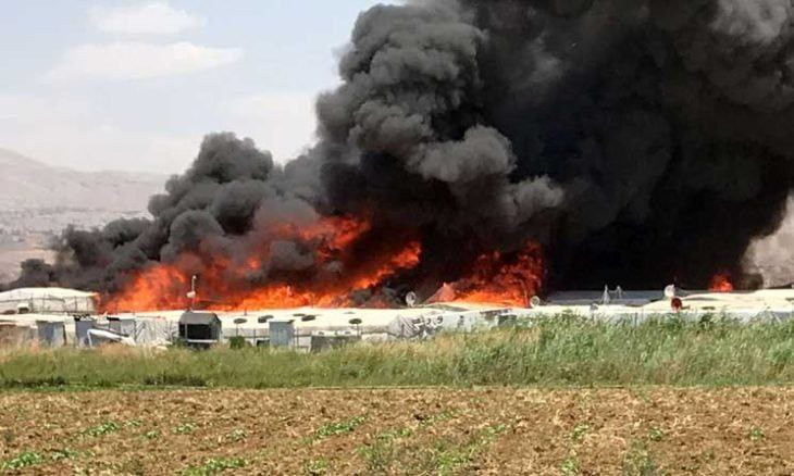 حريق ضخم يلتهم خيما للمهجرين ا...