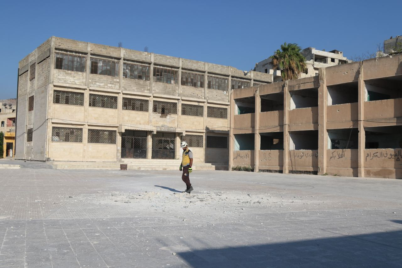 الدفاع المدني: قصف النظام وروس...