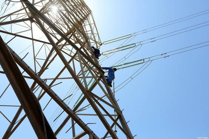 "مسؤول وزاري" يبرر رفع أسعار ا...