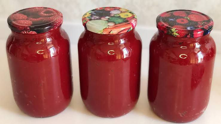 دبس البندورة خارج حسابات موائد...