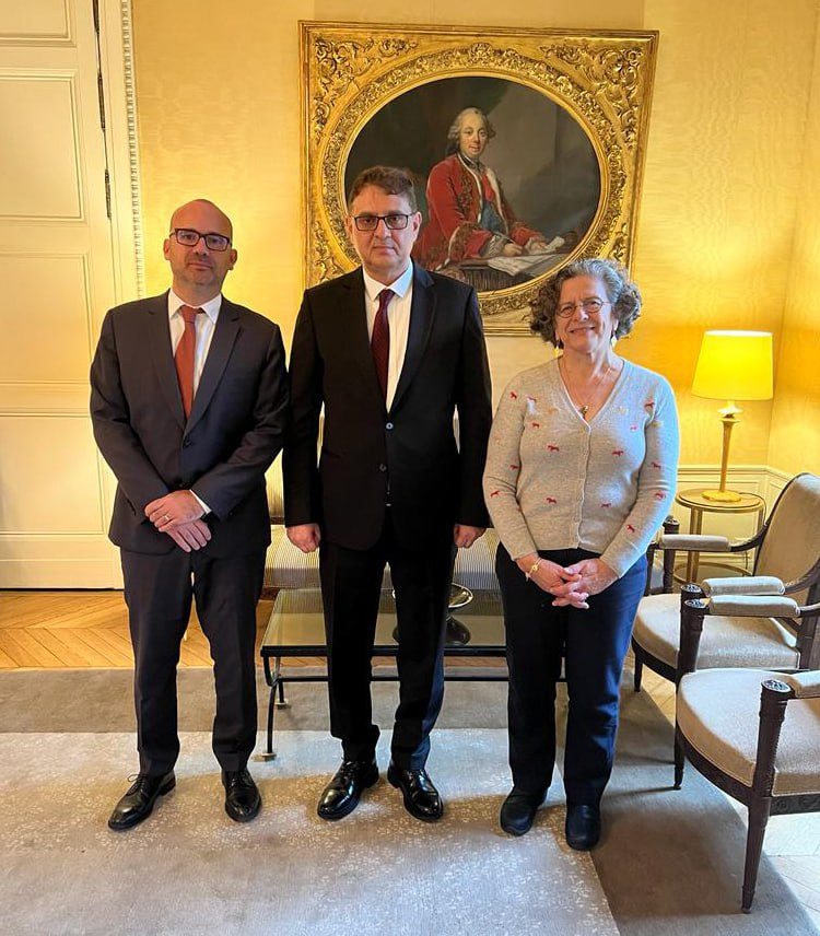 "هيئة التفاوض السورية" تناقش ت...