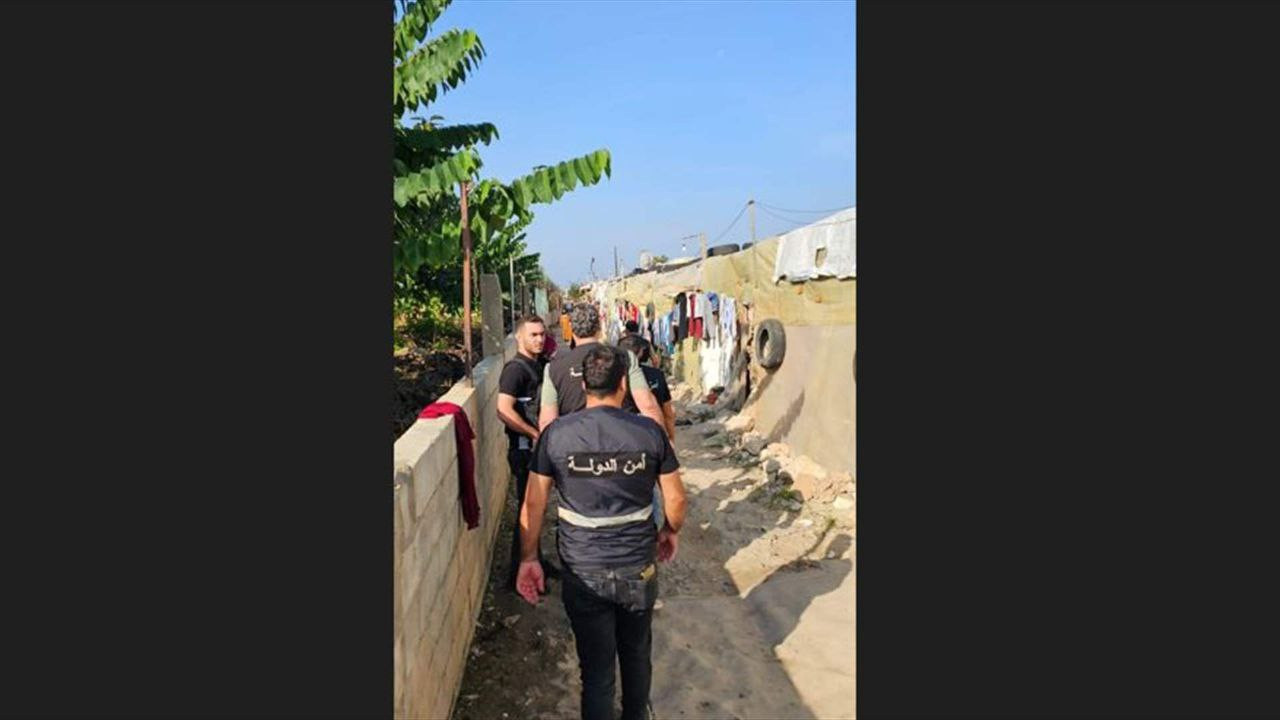 الأمن اللبناني يهدم مخيما للاج...