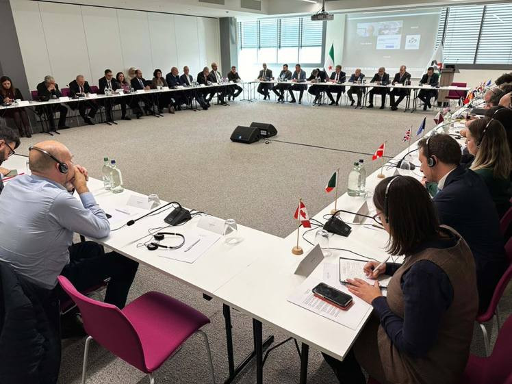 المعارضة السورية تحذر خلال اجت...