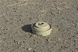 انفجار لغم أرضي بحافلة مبيت عس...