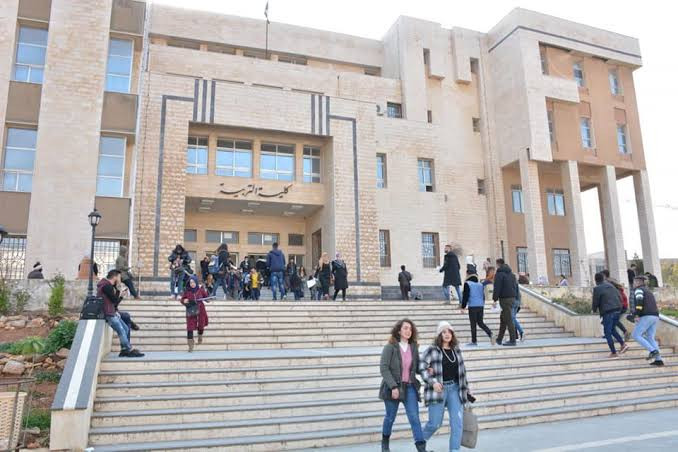 جامعة حمص تحت وطأة الفساد.. حب...