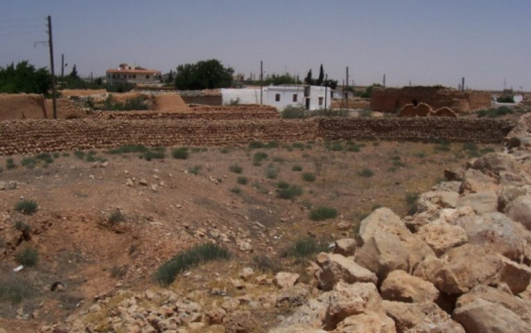 انشقاق نحو 50 عنصرا من ميليشيا...