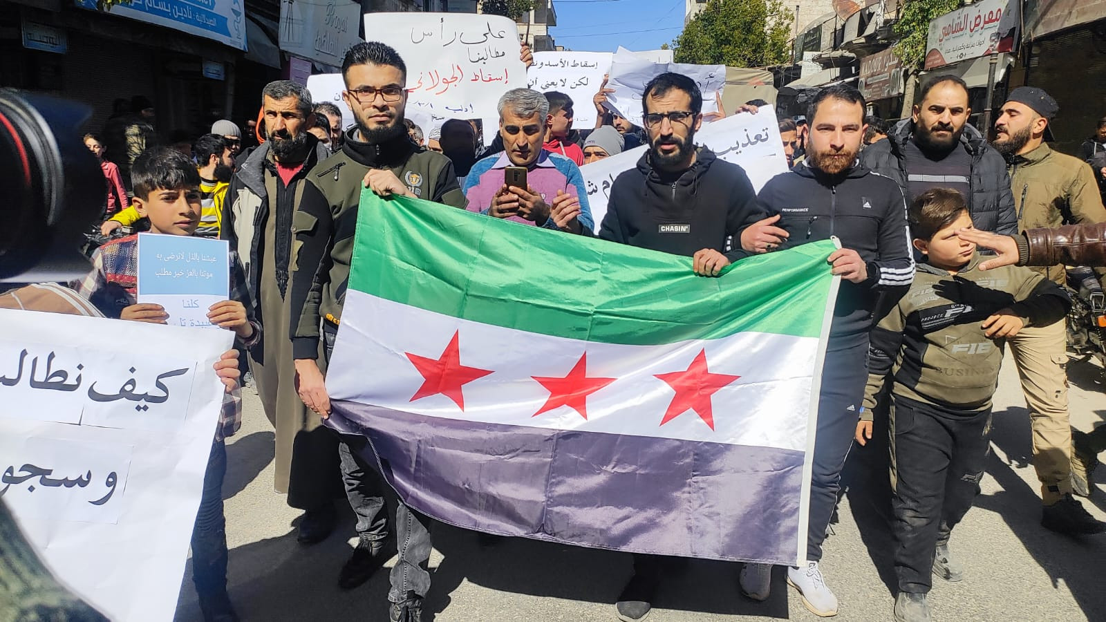 دون وضوح.. "حكومة الإنقاذ" ترد...