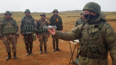 روسيا تجري دورات تدريب لعناصر...