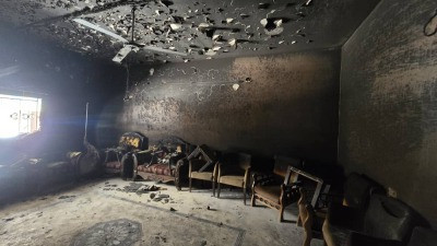 "الشبيبة الثورية" تحرق مقرا لل...