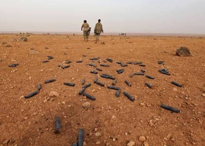 دير الزور..  النظام يدفع بعناص...