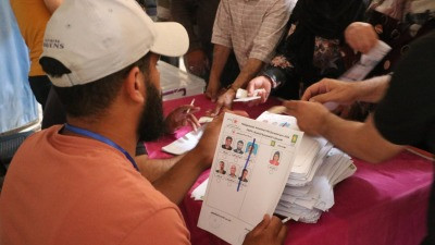 قسد للمدنيين بمناطق سيطراها: ا...