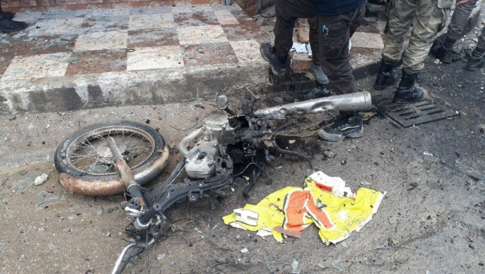 جرحى مدنيون بانفجار دراجة مفخخ...
