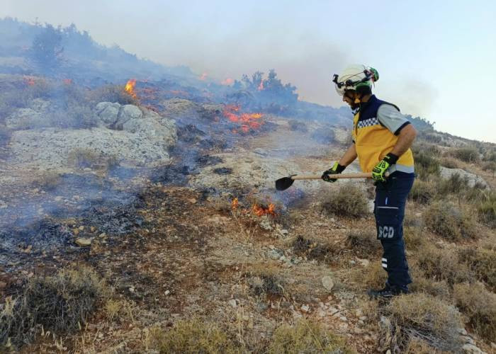 في يوم واحد.. نحو عشرين حريقا...