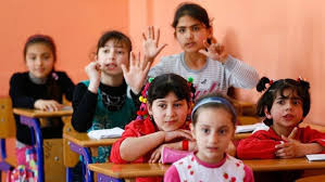 انخفاض نسبة الطلاب السوريين ال...