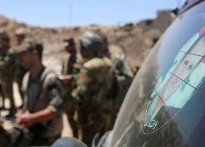 مجهولون يستهدفون حاجزا لقوات ا...