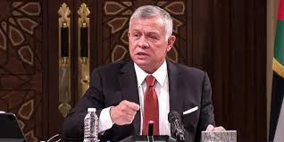 الملك الأردني يناقش "تبعات أزم...