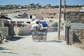 النظام يستهدف مخيماً للنازحين...