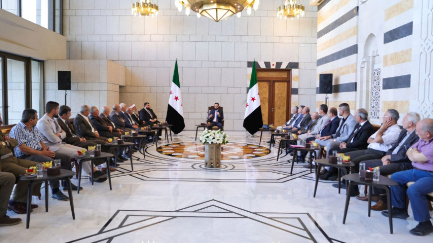 الرئيس السوري يستقبل وفد وجهاء...