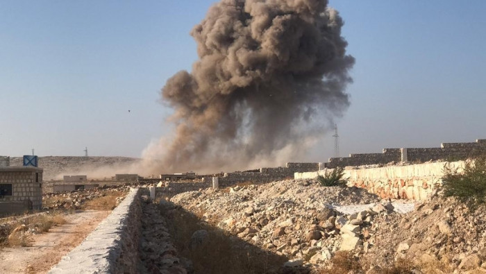 طائرات النظام تستأنف قصفها وتق...