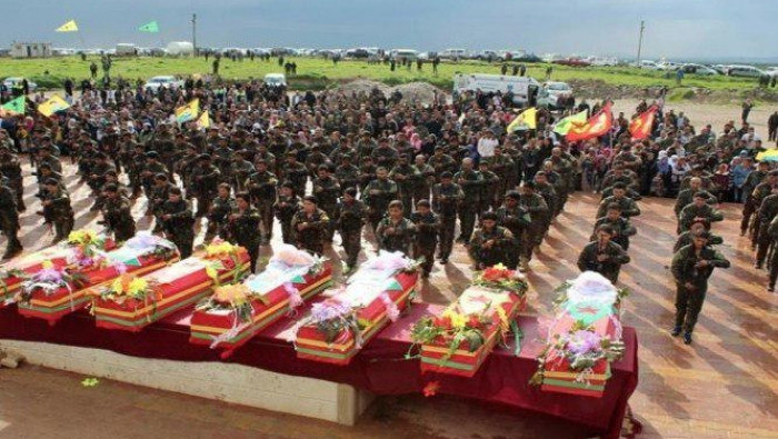 "قسد" تشيع المزيد من قتلاها في...