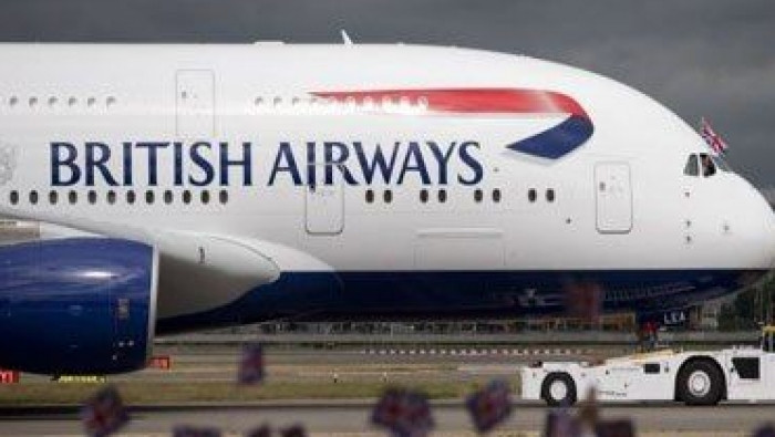 عاملون في شركة طيران بريطانية...