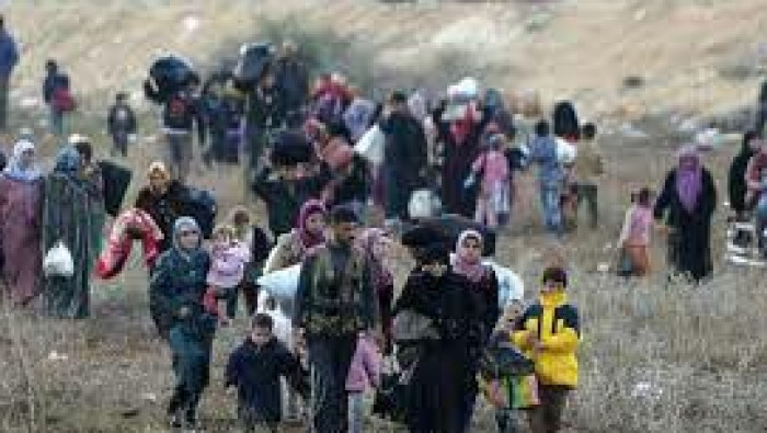 آلاف اللاجئين السوريين بتركيا...