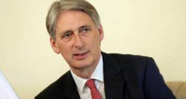 هاموند: بريطانيا تتعهد بتقديم...