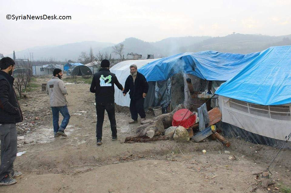 خيم جديدة على الحدود السورية-ا...