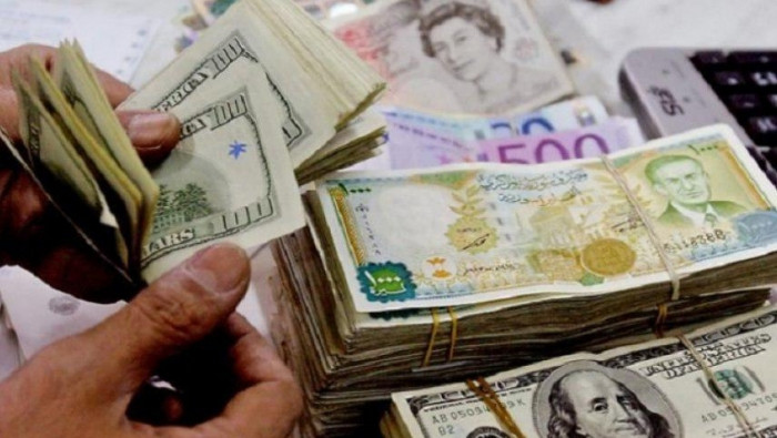 الليرة السورية تواصل هبوطها أم...