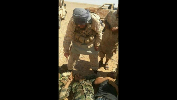 قتلا ذبحا.. العثور على جثتين ل...