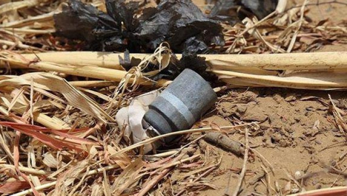 شهيدان بانفجار قنابل عنقودية ب...