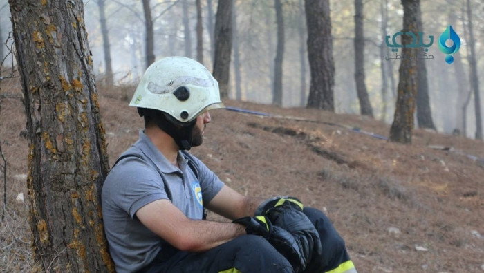 مطالبات بحل حكومتي الإنقاذ وال...