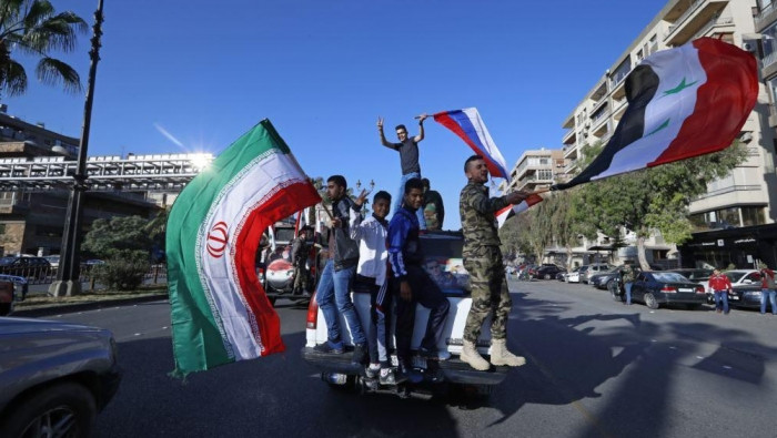 صحيفة روسية: الإيرانيون لا يسي...