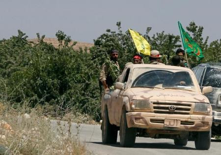 "حزب الله" يعلن هدنة في عرسال...