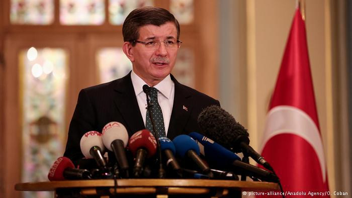 داود أوغلو يتوعد تنظيم الدولة....